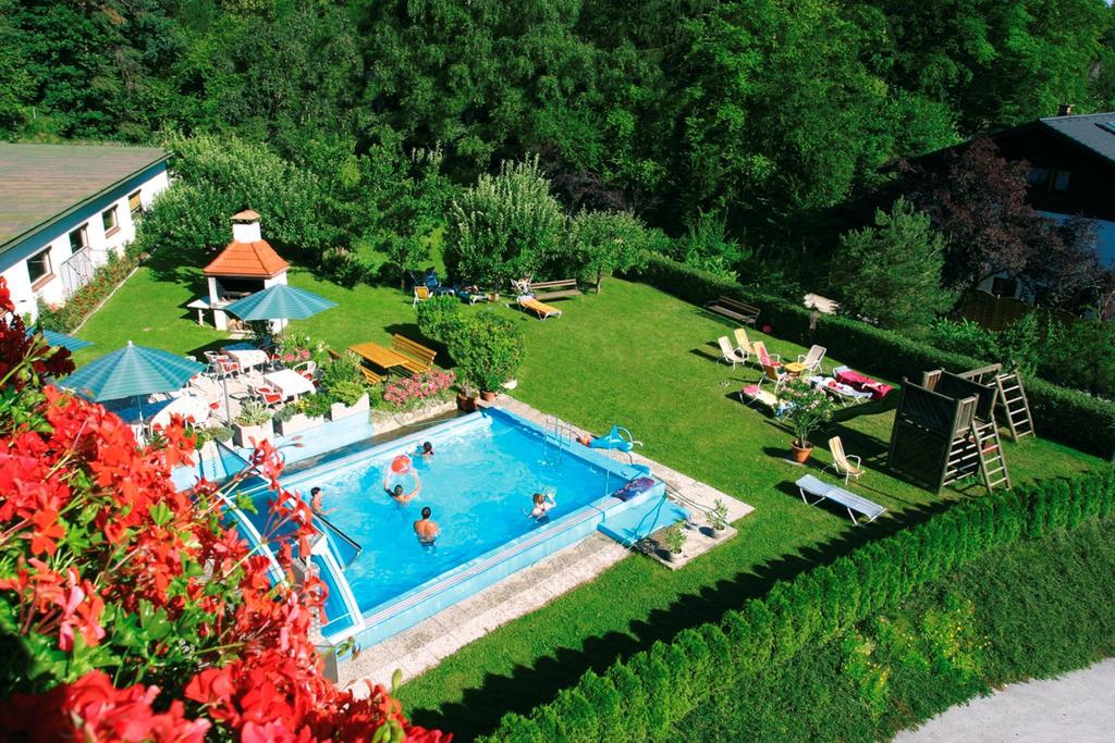 Hotel Restaurant Thadeushof Techelsberg エクステリア 写真