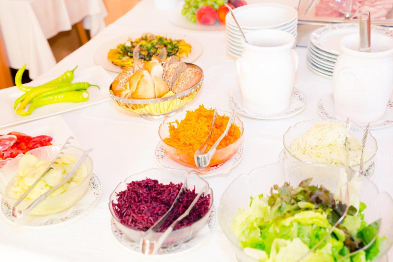 Hotel Restaurant Thadeushof Techelsberg エクステリア 写真